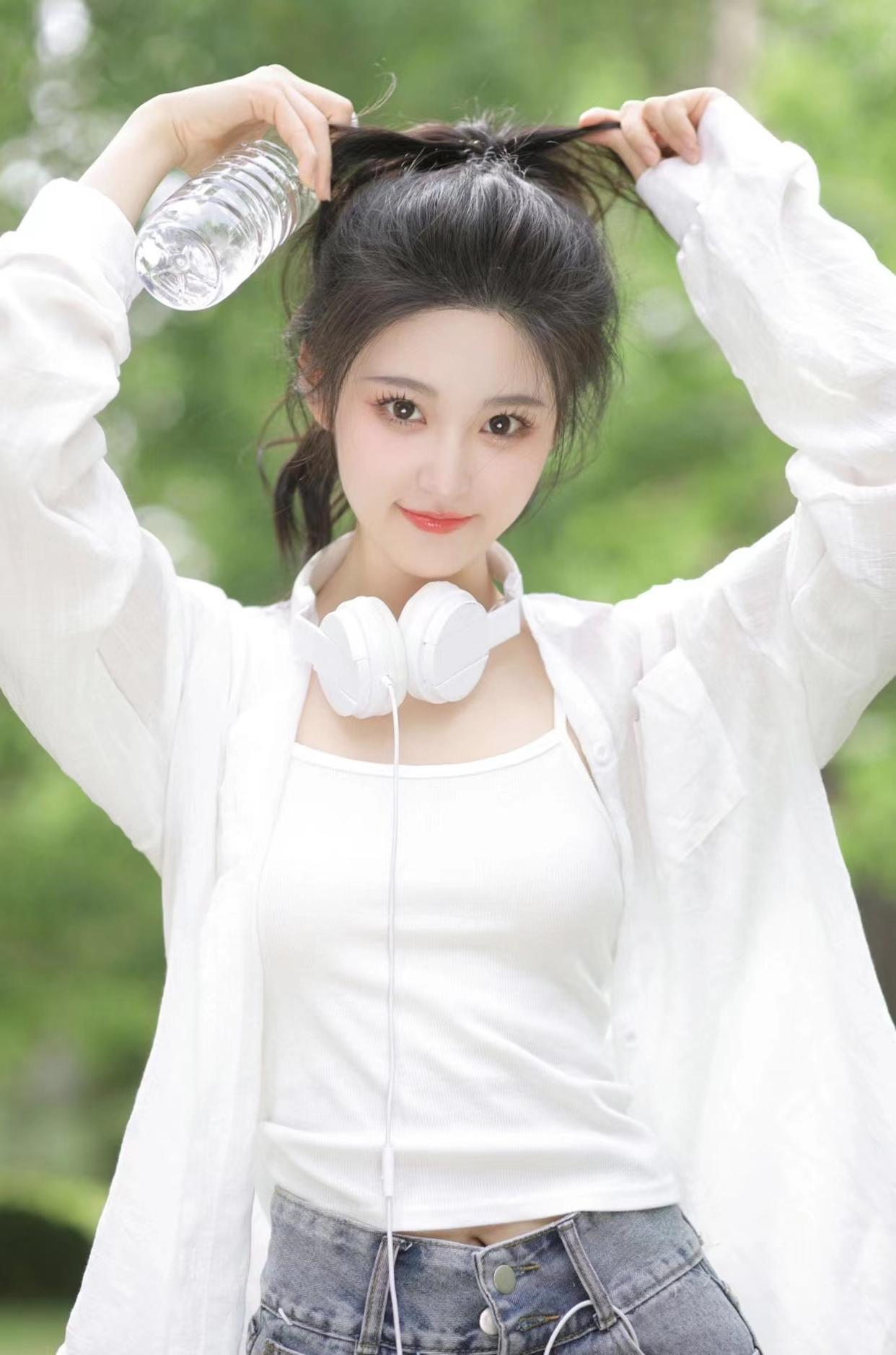 女生夏天拍美照,记住以下拍摄法则,拍照显瘦自然很好看