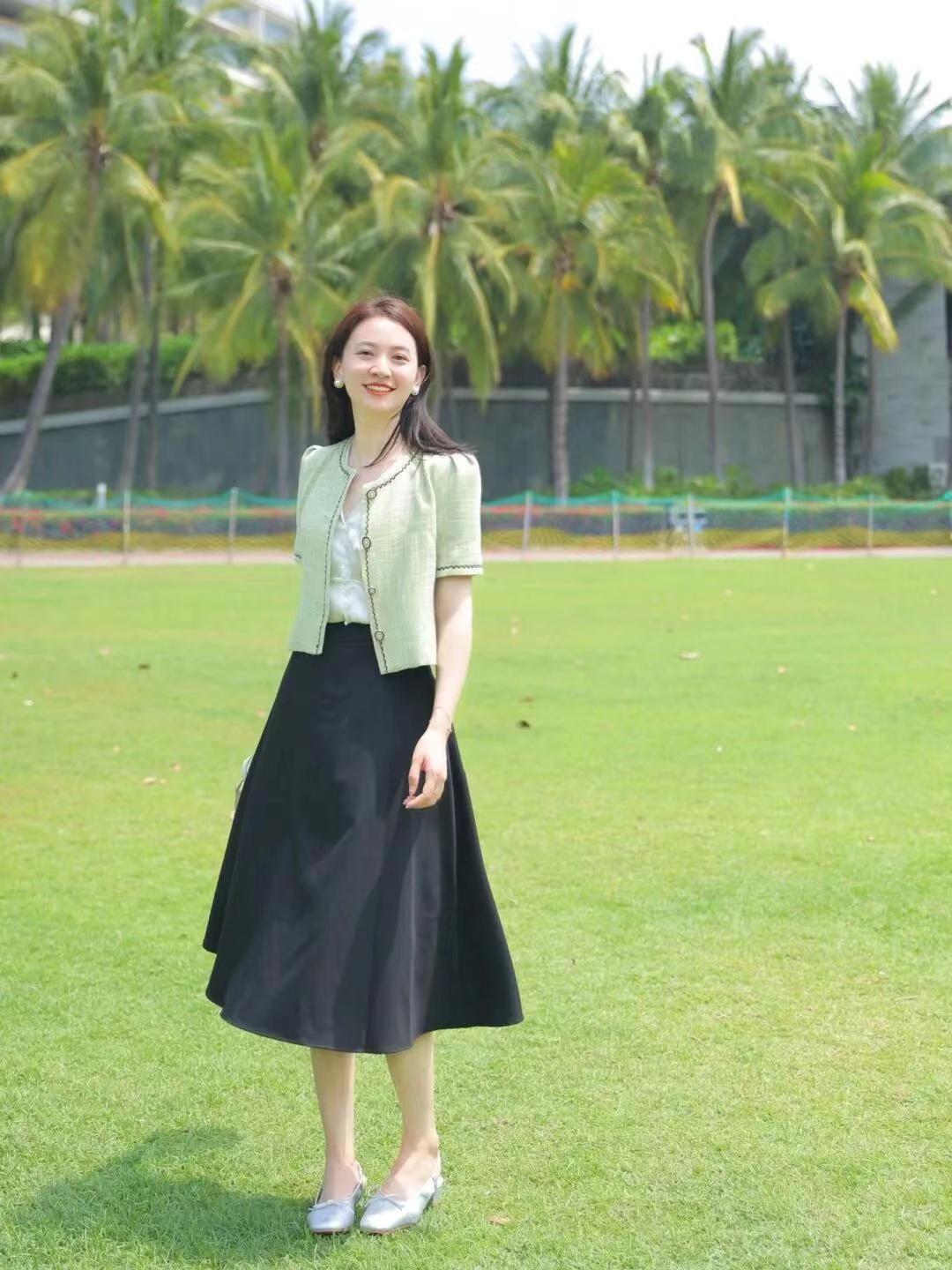 气质姐姐拍照,收好这份拍摄建议,拍照大方优雅很好看