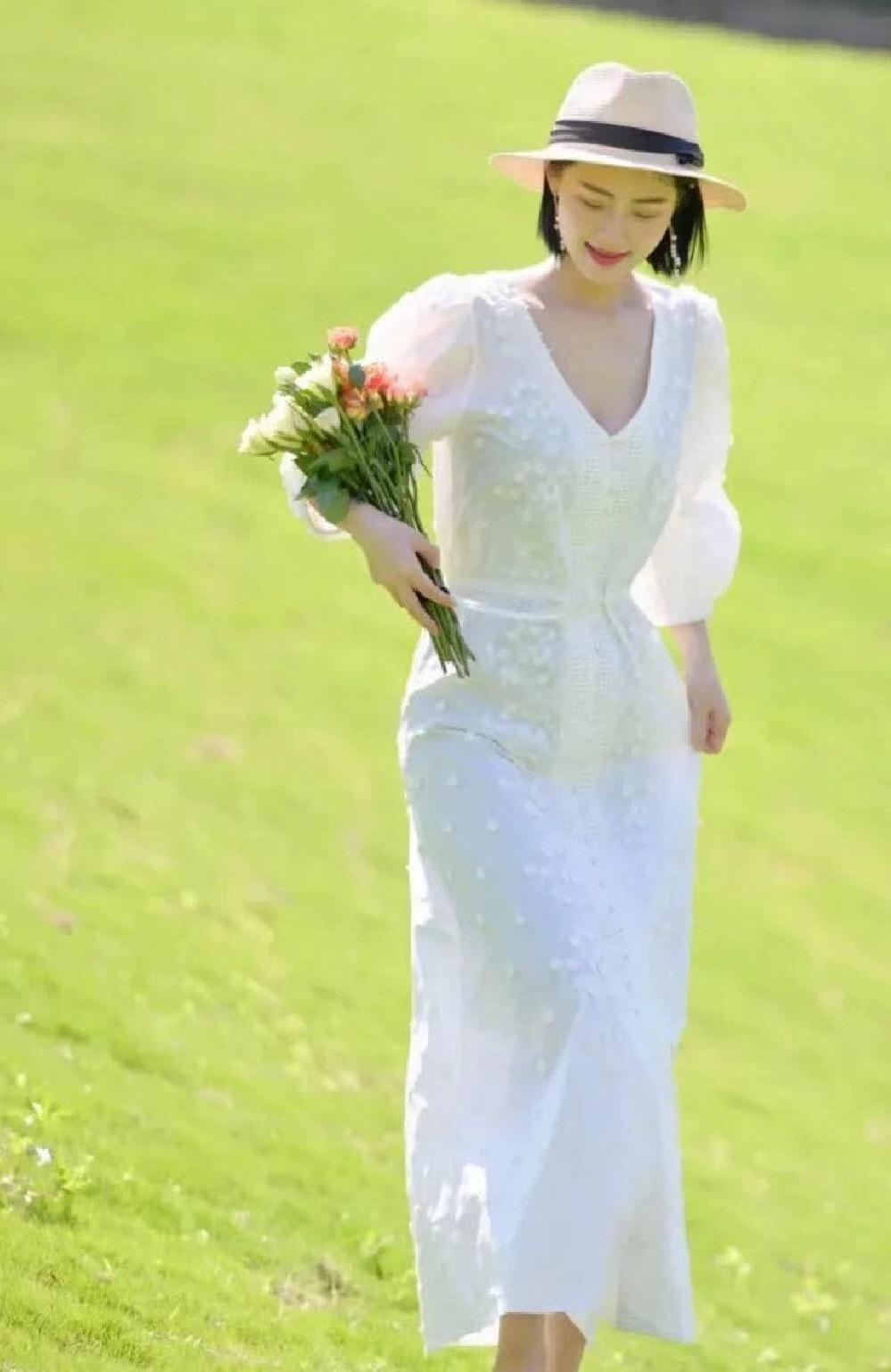 气质姐姐拍照,收好这份拍摄建议,拍照大方优雅很好看