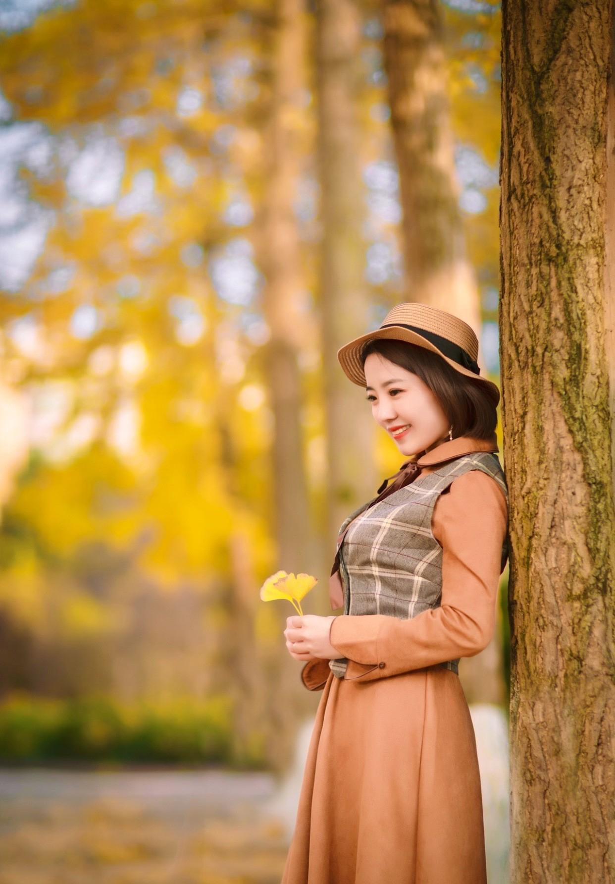 中年女士拍照姿势推荐,8个姿势必须掌握,拍照自然有气质