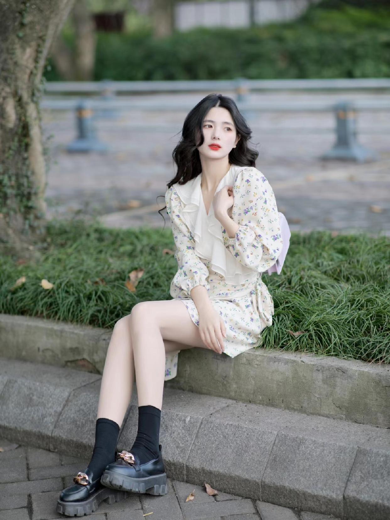 穿裙子拍照,这9个简单实用的拍摄要点,拍照简约高级很好看