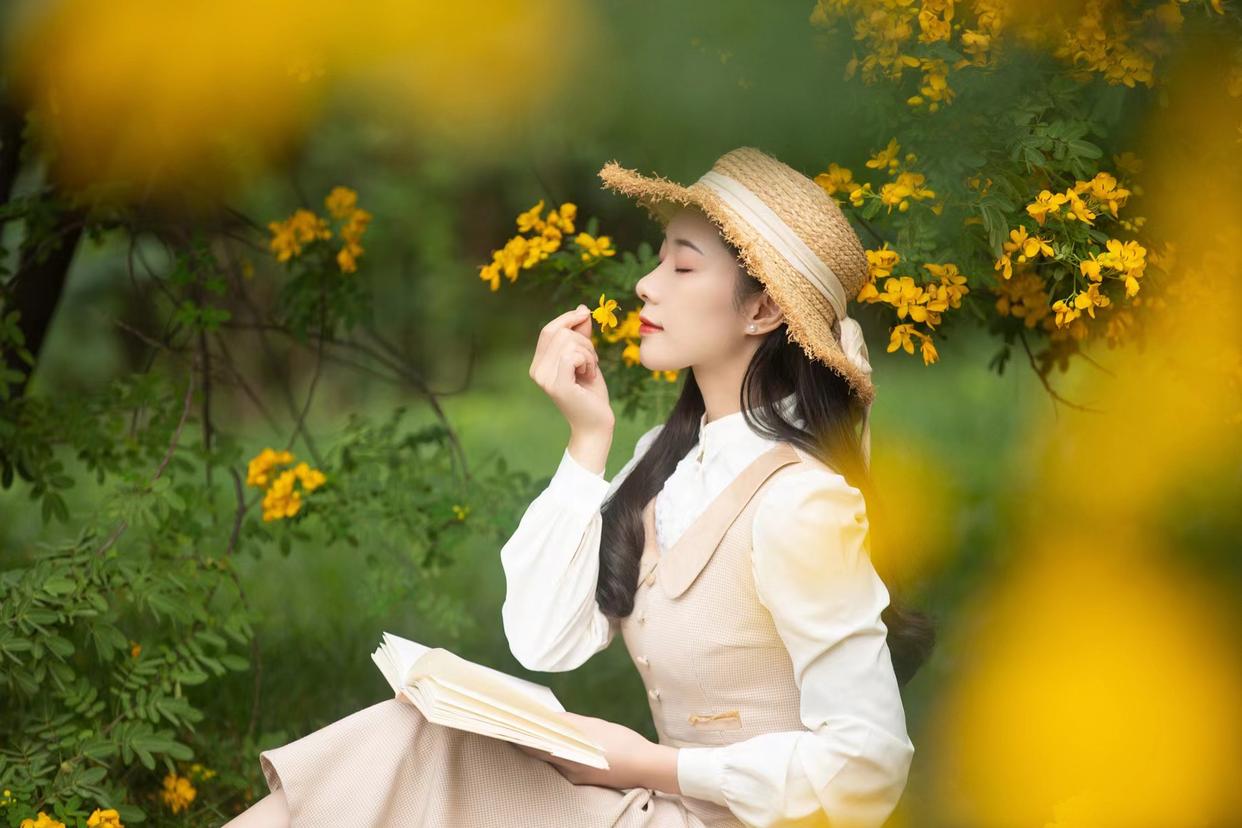 与花合照的通用拍摄方法,这些姿势和技巧,拍照景美仁更美