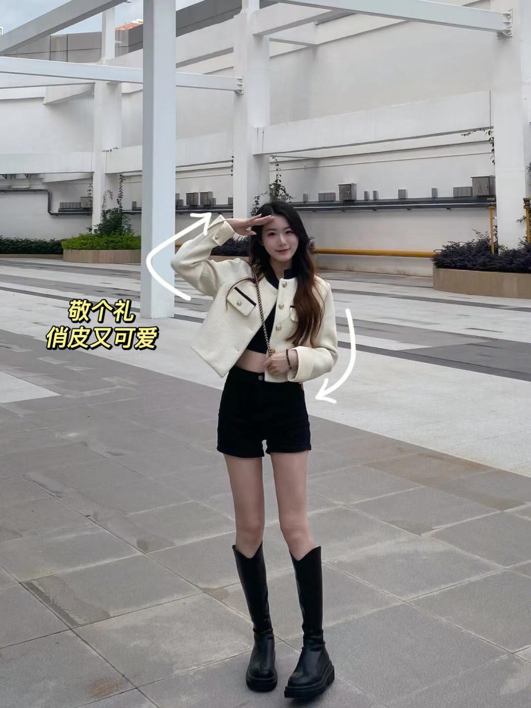 女生拍照,简约不单调的姿势,站姿照这样拍气质又好看