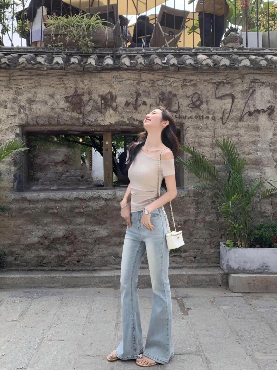 牛仔裤拍全身照,8个姿势,拍照又辣又有气质、显高又显瘦显身材