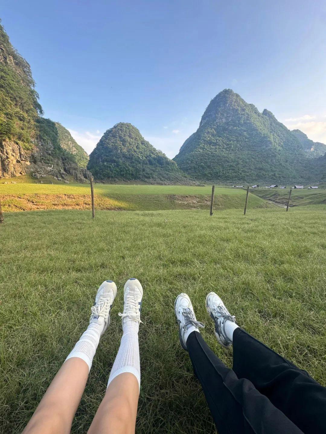 草原拍照收藏起来,一学就会,简单出片有生命力,松弛又漂亮