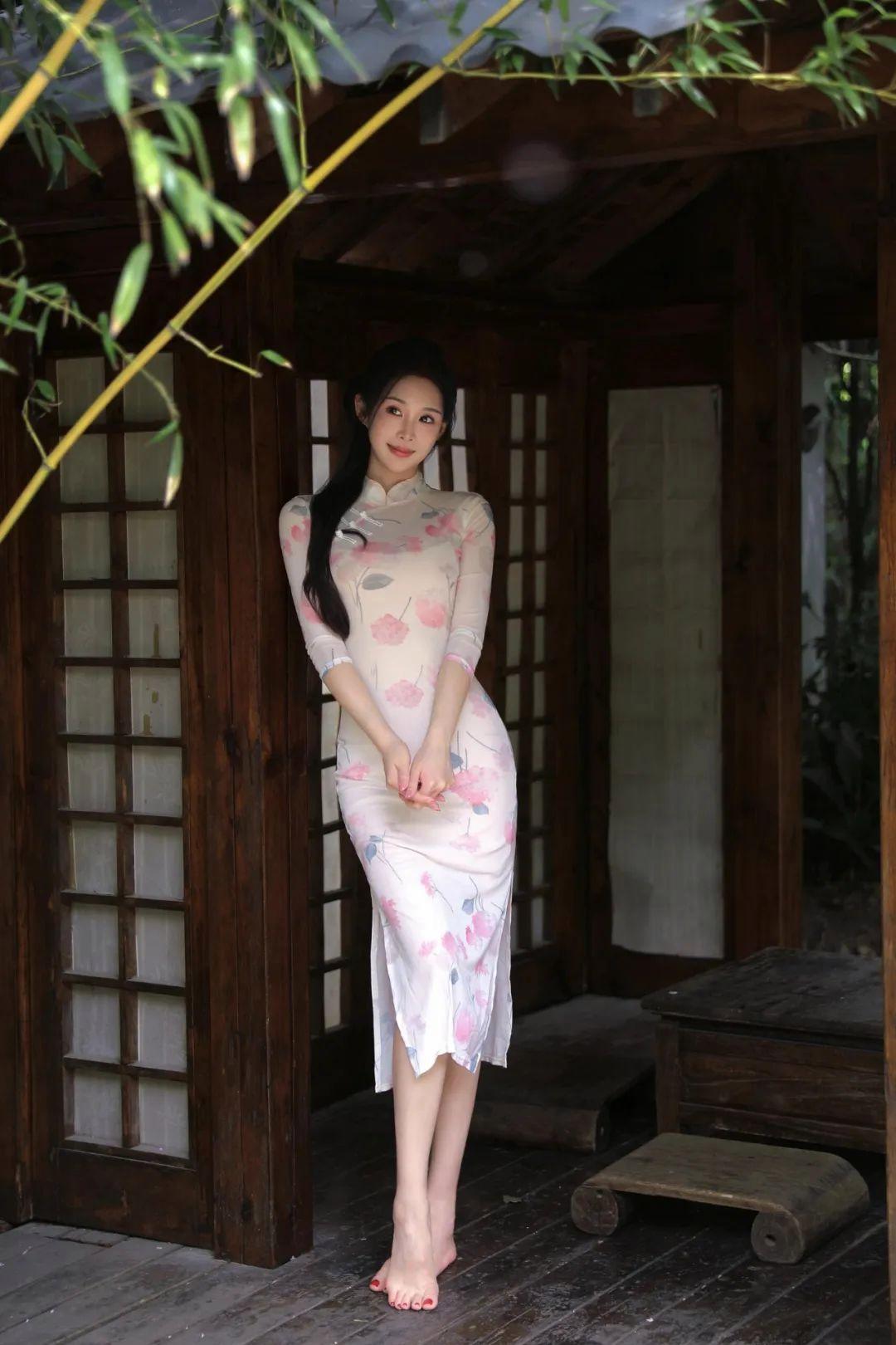 新中式裙子拍照,这样摆拍,气质好看,优雅有韵味