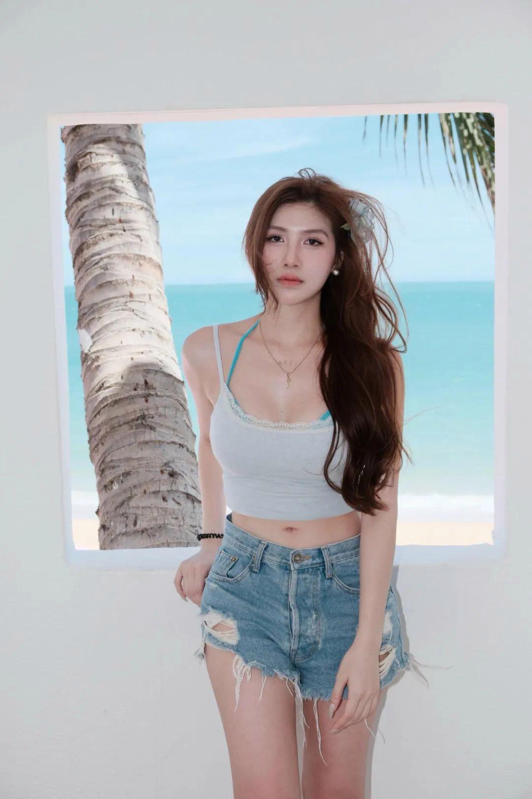 穿短裤拍照,8个拍照动作,又酷又美,清爽好看显身材