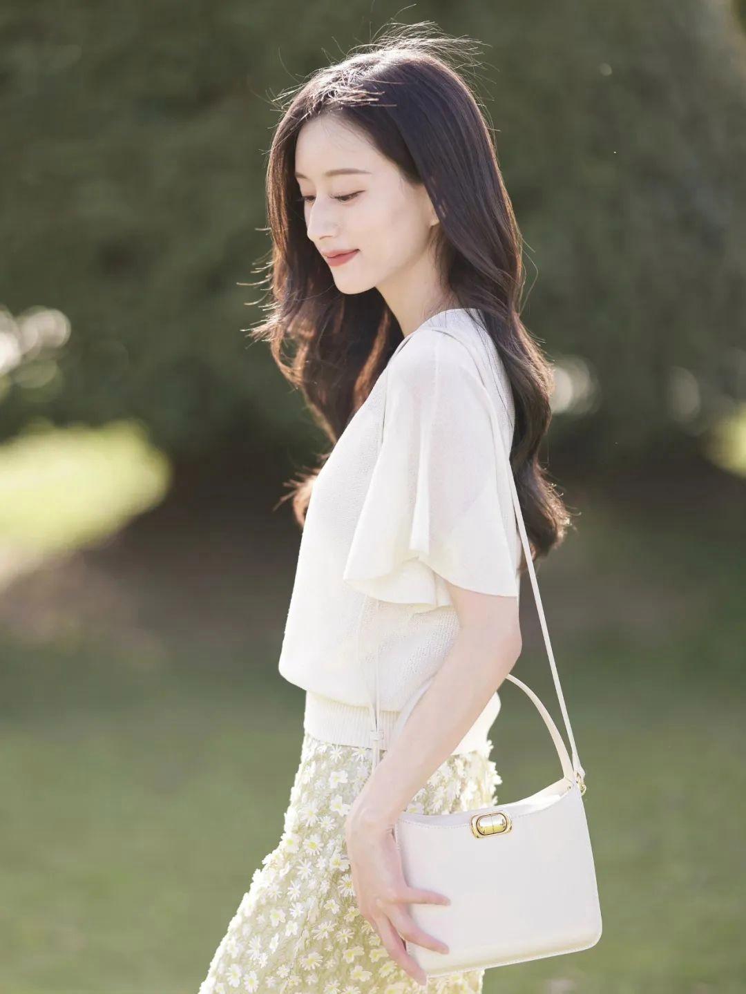 穿裙子拍照,掌握9个拍照技巧,拍照气质优雅,知性大方又漂亮