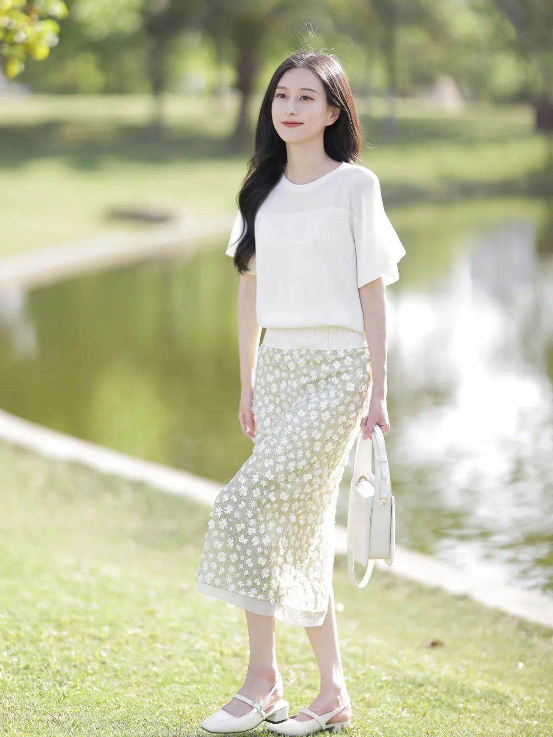 穿裙子拍照,掌握9个拍照技巧,拍照气质优雅,知性大方又漂亮