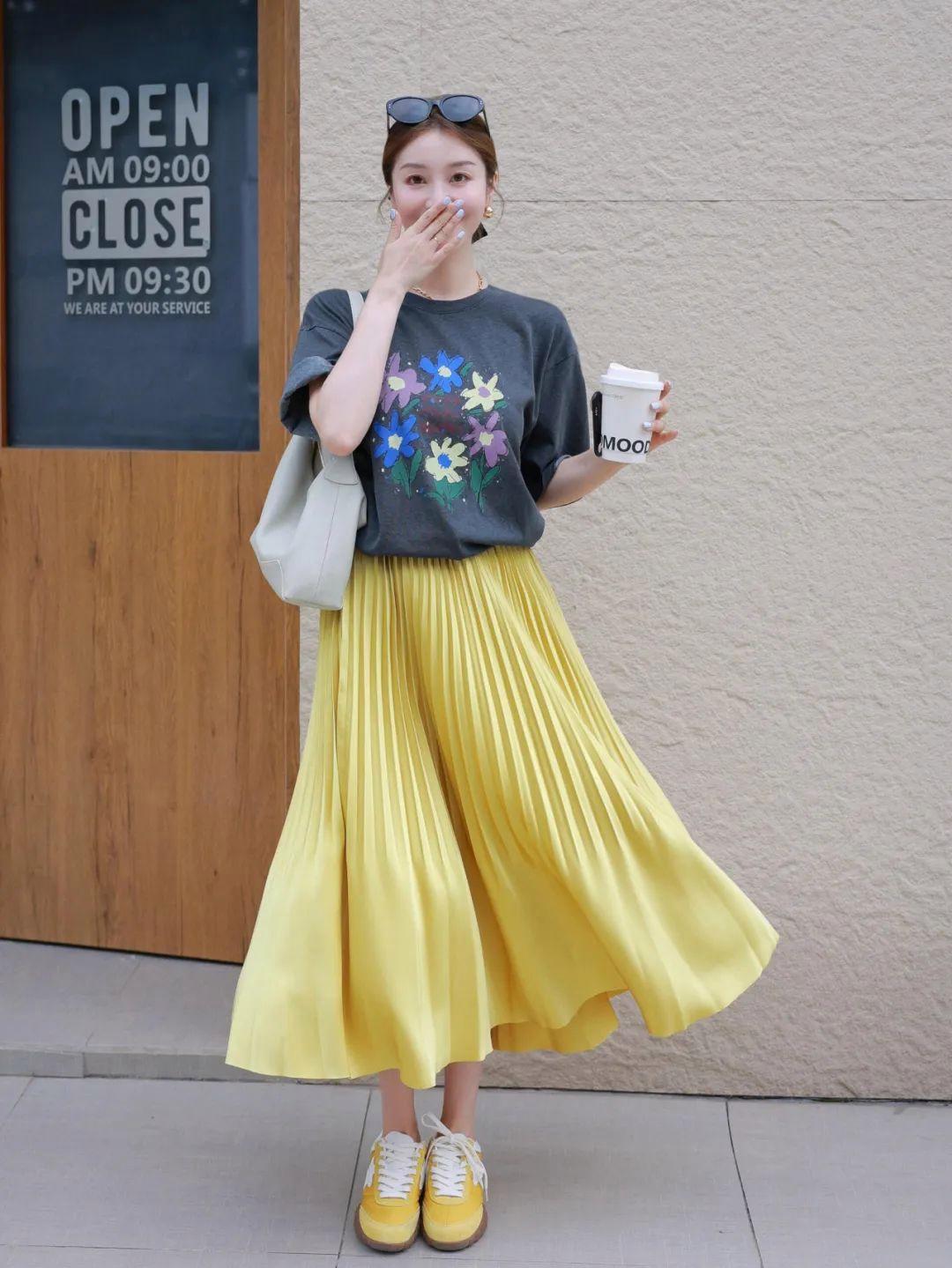 穿裙子拍照,这些动作,拍照自信漂亮,温柔大方、气质出片