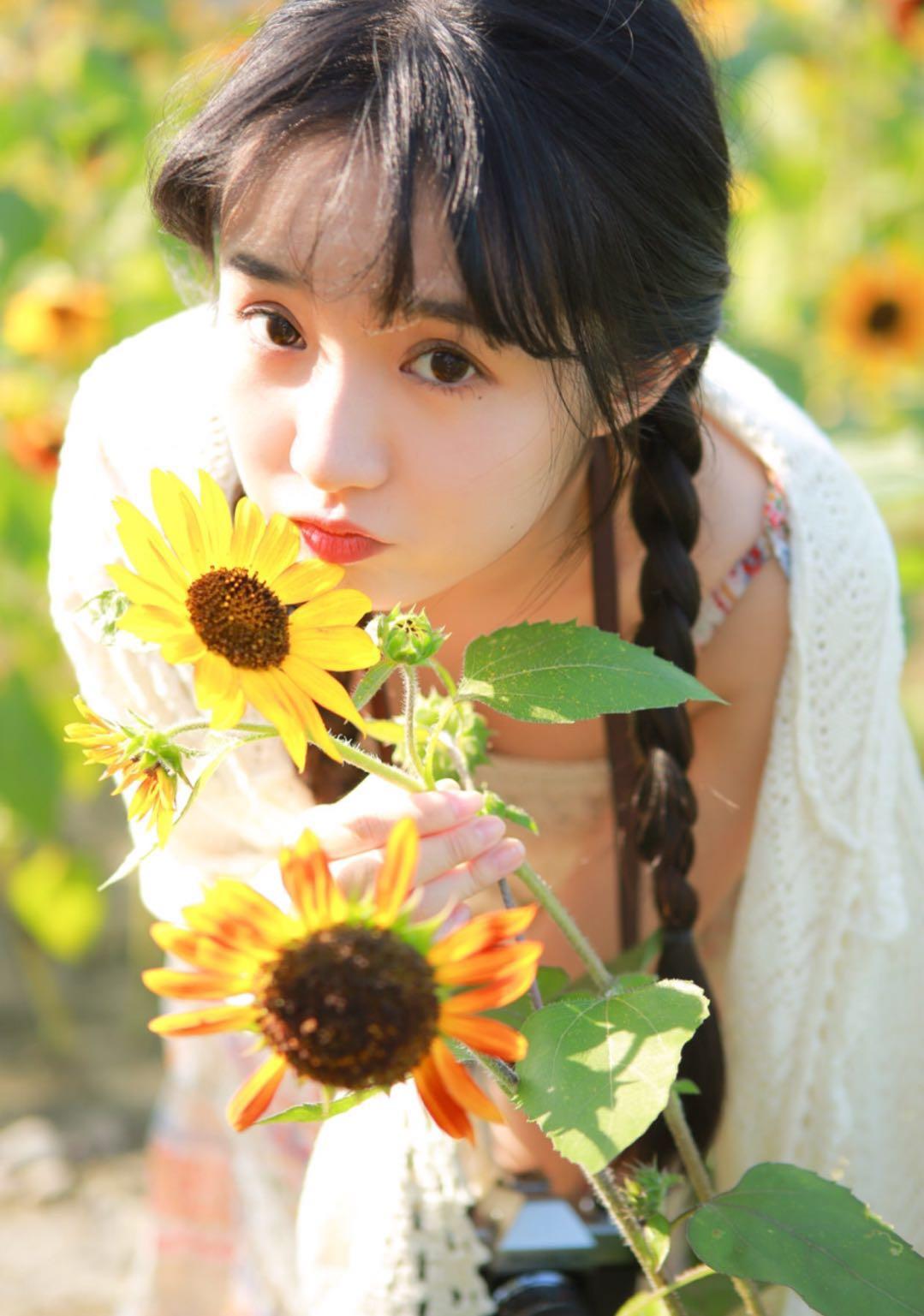 旅拍技巧:最为实用的向日葵人像拍照技巧,献给爱拍美照的你