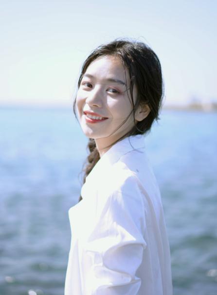 半身照的14个拍照技巧,照着攻略做起来,自然又好看