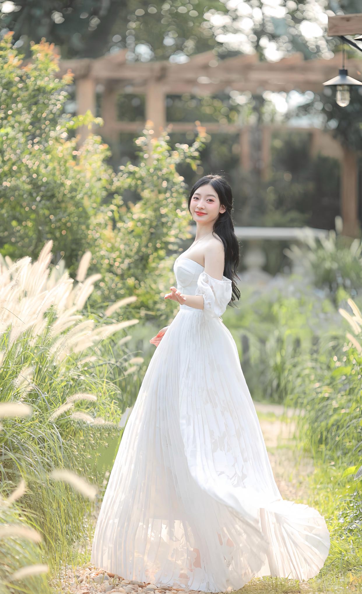 虚化:人像摄影的视觉魔法——为什么模糊背景让人物更动人?