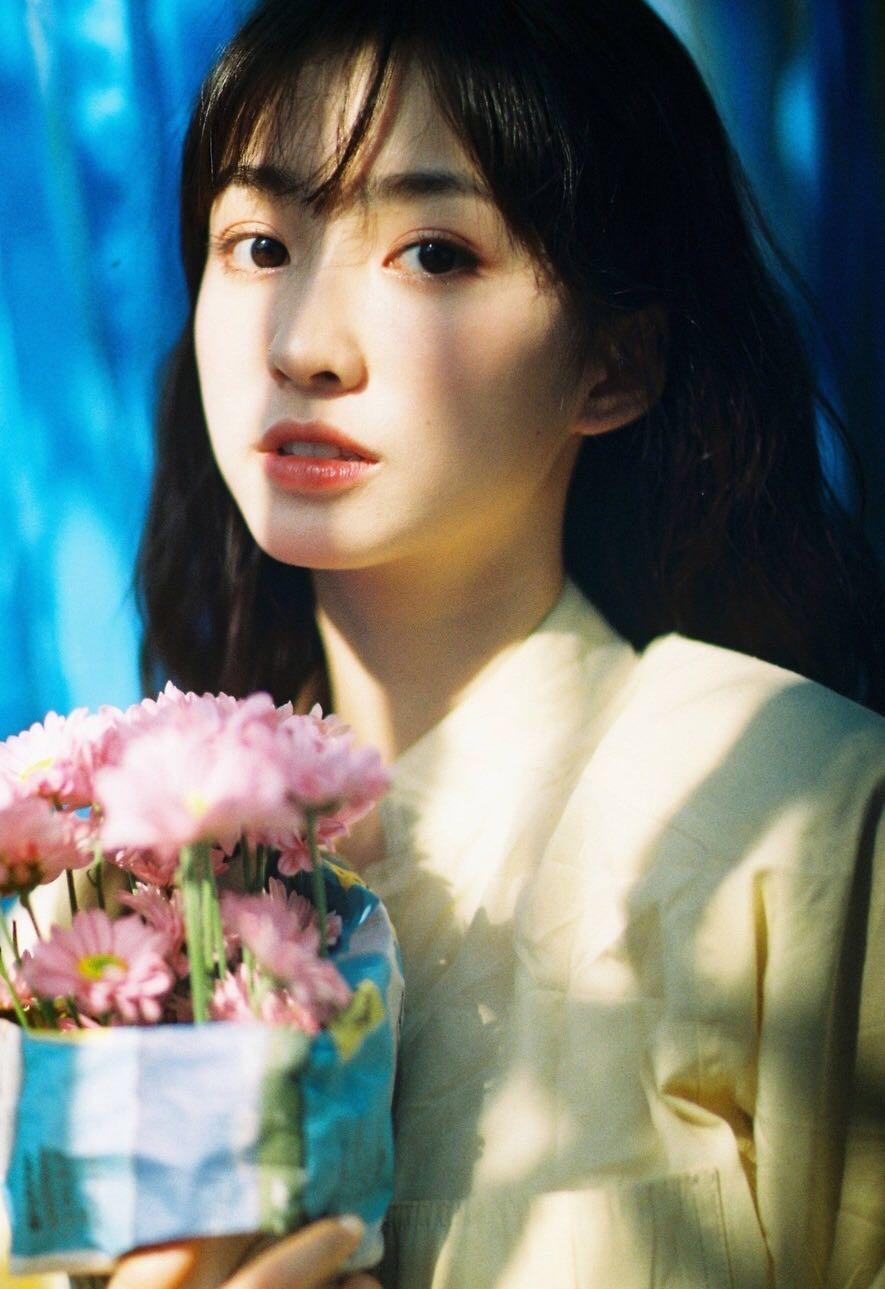 刚开始学拍照的女生,这7个姿势多尝试,拒绝拍照镜头尴尬症