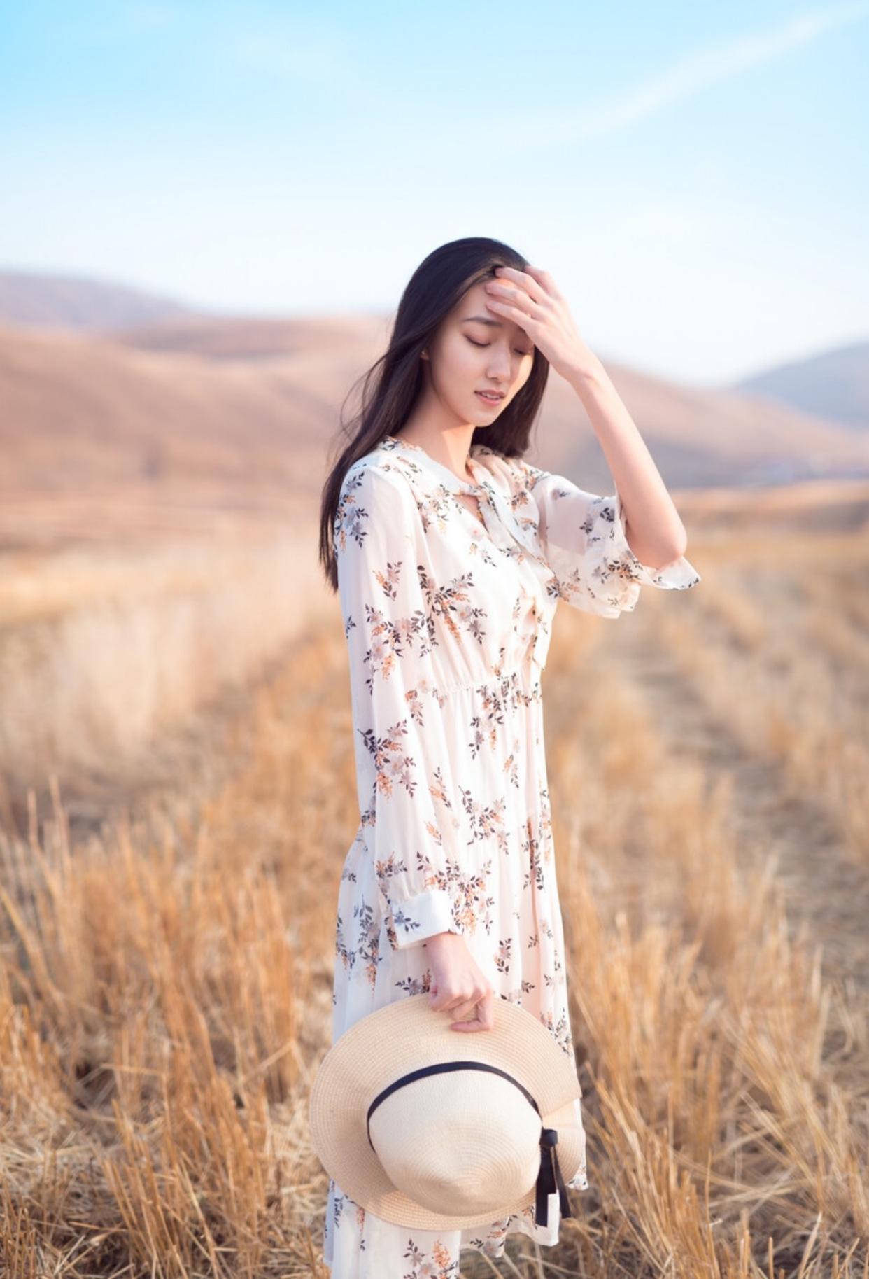 户外人像如何拍得出彩?教你7个摆姿和技巧,拍唯美大片必备