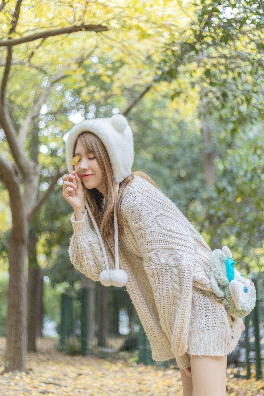 不比穿搭比姿势和技巧,让人像更显自然好看的7个拍法,值得一试