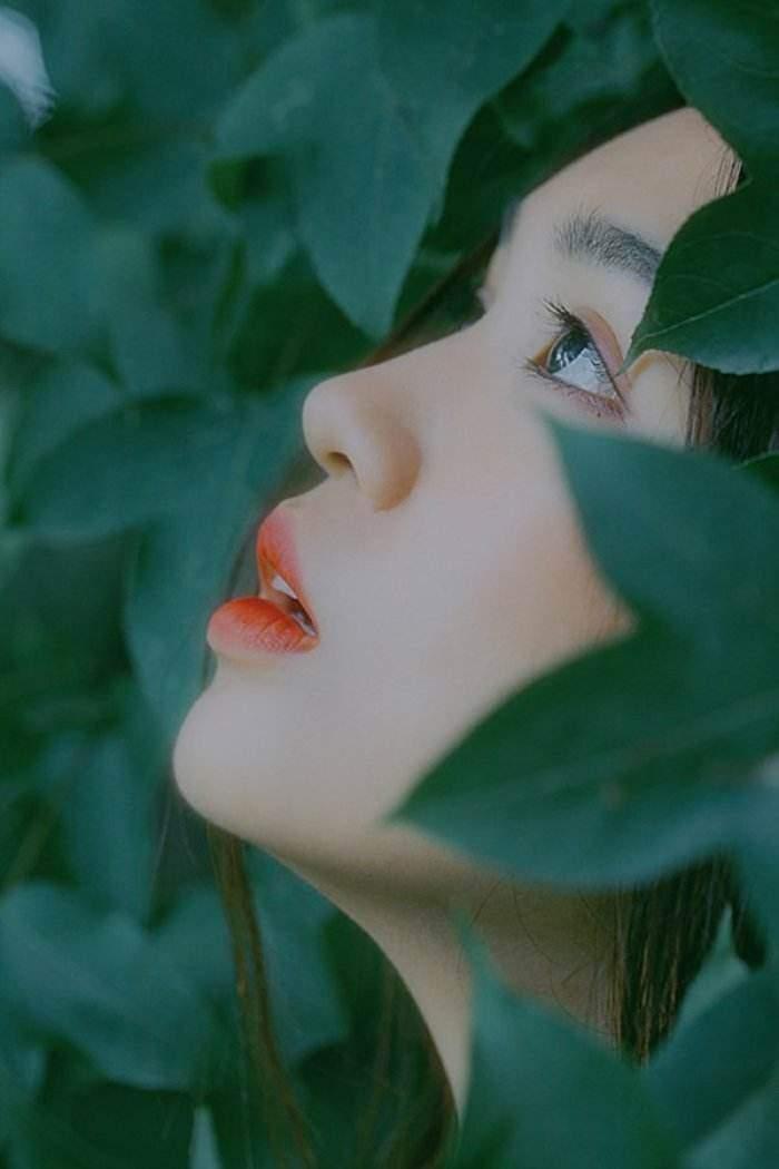 “脸大”怎么拍显瘦?20张示例照5个技巧,解决“大饼脸”难题