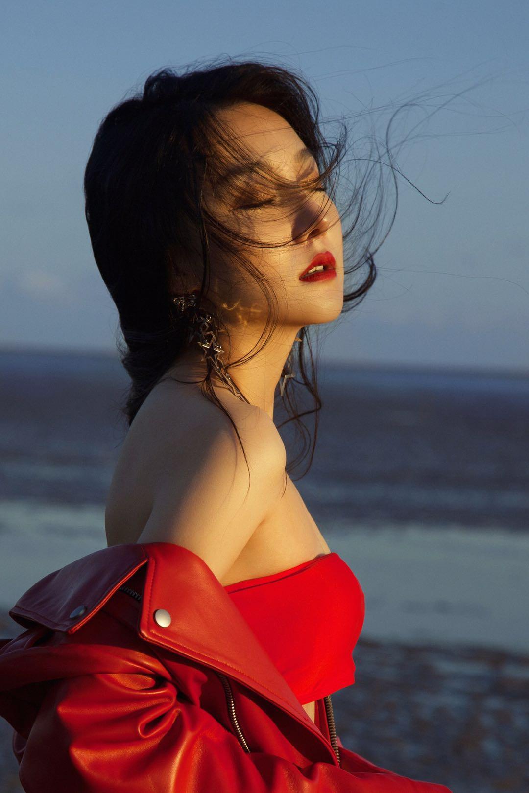 刚开始学拍照的女生,这7个姿势多尝试,拒绝拍照镜头尴尬症