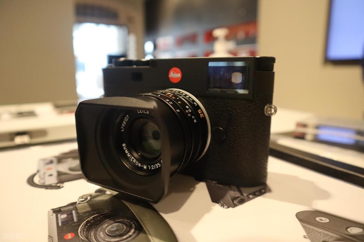 摄影,是器材的较量,还是艺术的探索?