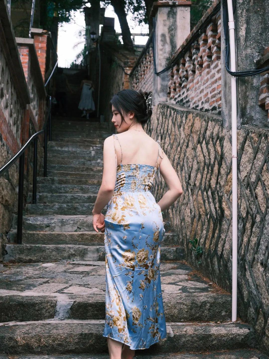 穿裙子拍照,都去这么拍,温柔漂亮,气质迷人又出片