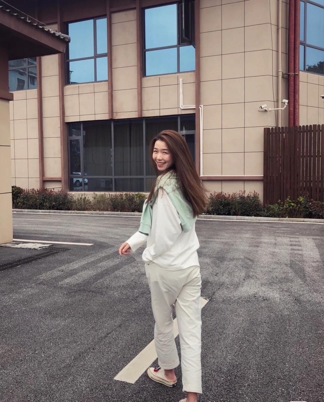 10个全身照的拍摄方法,适合年轻女生凹造型,拍出自然感