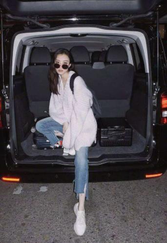 拒绝尬拍,8个简单易学的拍照姿势,拍照好看的女生都在用