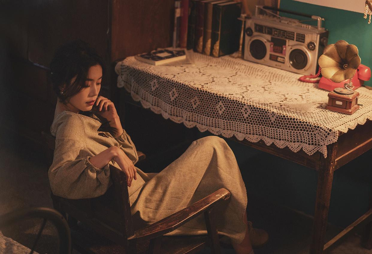 女生在家也能拍美照,值得一试的“小私房”,文艺中透露出情绪感