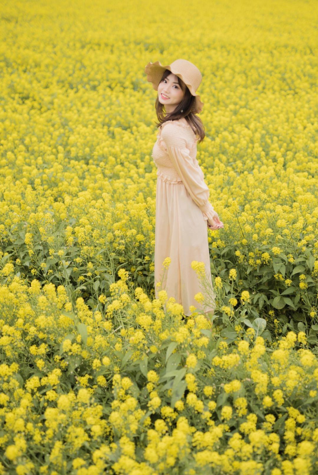 花海拍摄人像常用的7个姿势,都很简单易学,怎么拍都好看