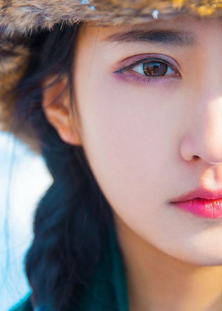 “脸大”怎么拍显瘦?20张示例照5个技巧,解决“大饼脸”难题