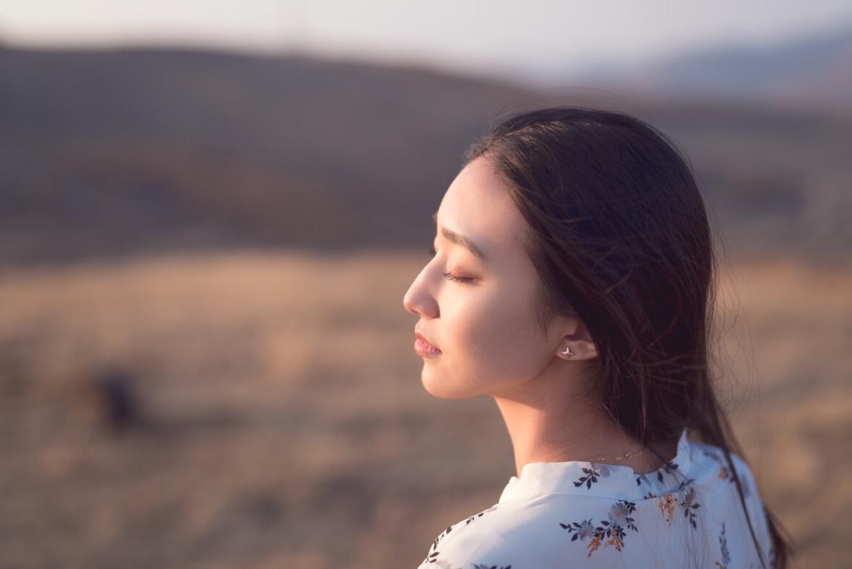 户外人像如何拍得出彩?教你7个摆姿和技巧,拍唯美大片必备