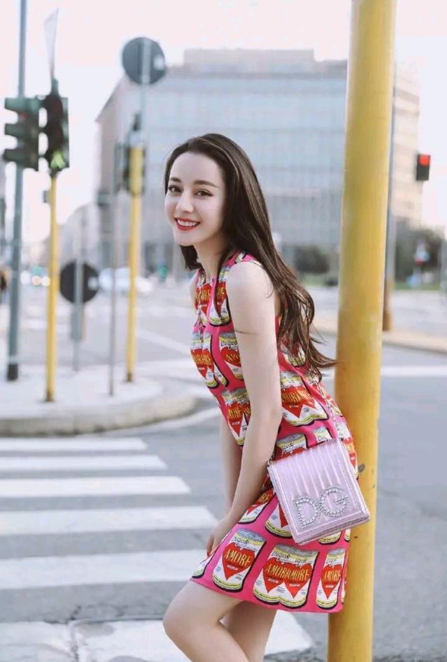 夏天拍照8个拍照姿势技巧,简单容易学,拍照很好看