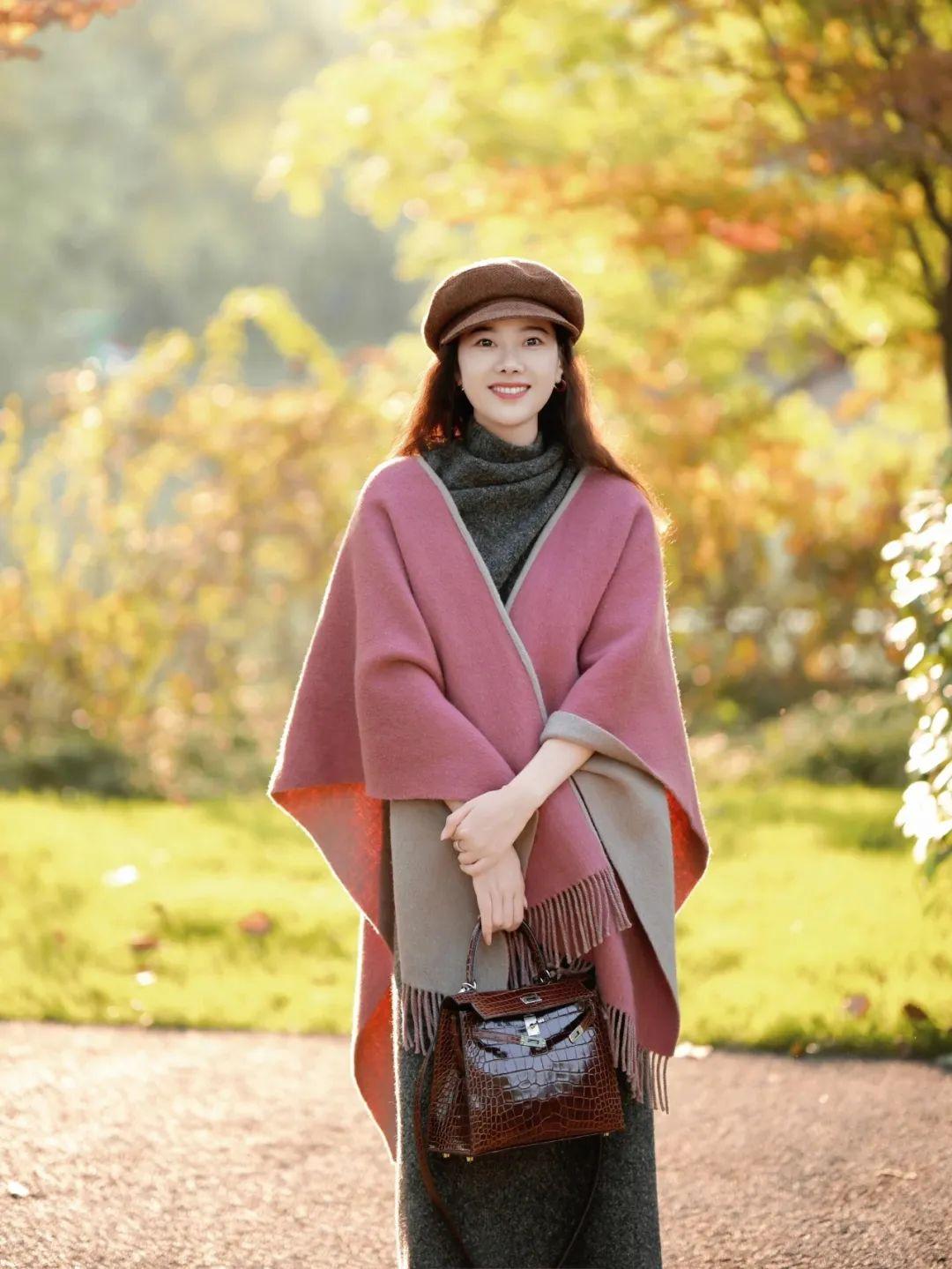 中年女士这样拍,气质优雅,温柔好看又有氛围感