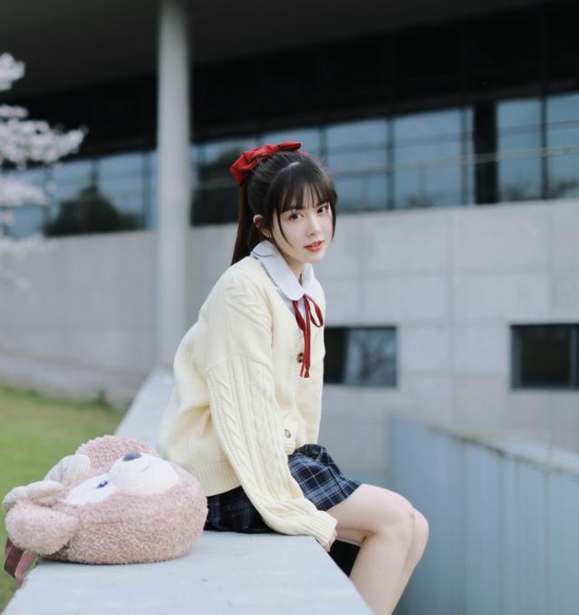 出门旅行,掌握以下12个拍照姿势技巧,告别游客照