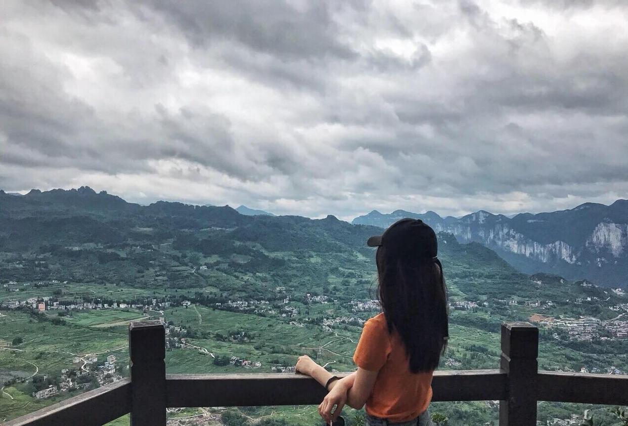 旅行路上的女生怎么拍照?简单的9个技巧送给你,适合拍摄单人照