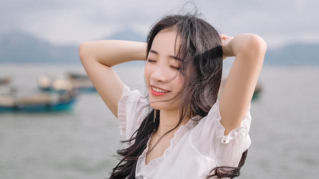 怎么拍都好看的9个单人照拍照姿势技巧,简单又好看,快get起来