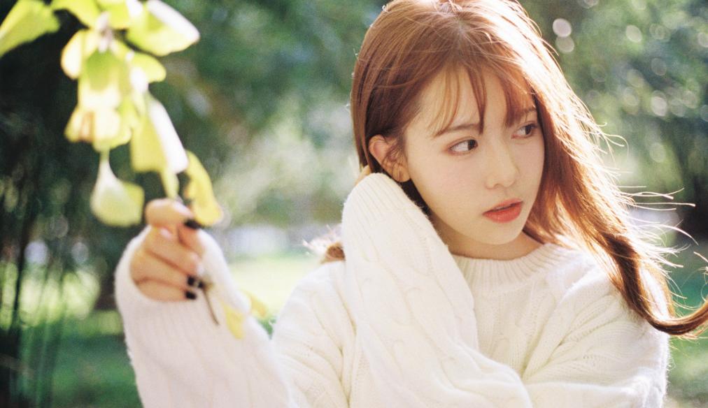 旅行拍照姿势大全,学好这13个拍照姿势技巧,面对镜头不再尴尬