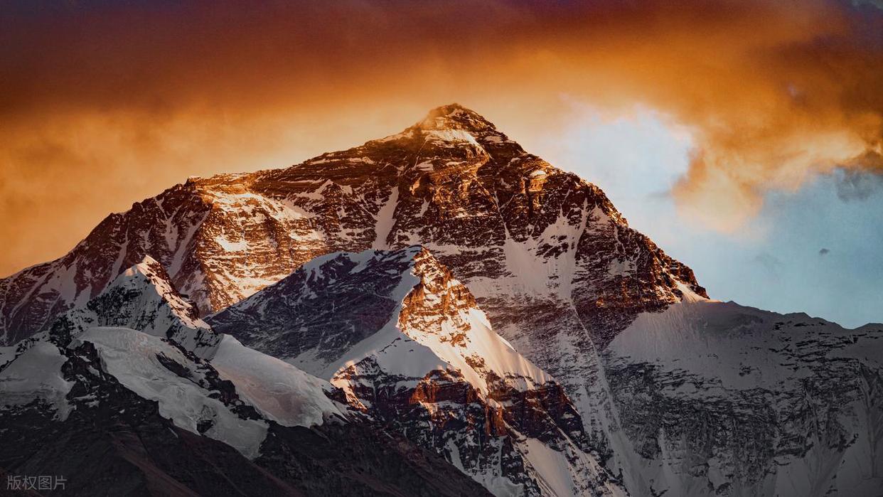 摄影,是器材的较量,还是艺术的探索?