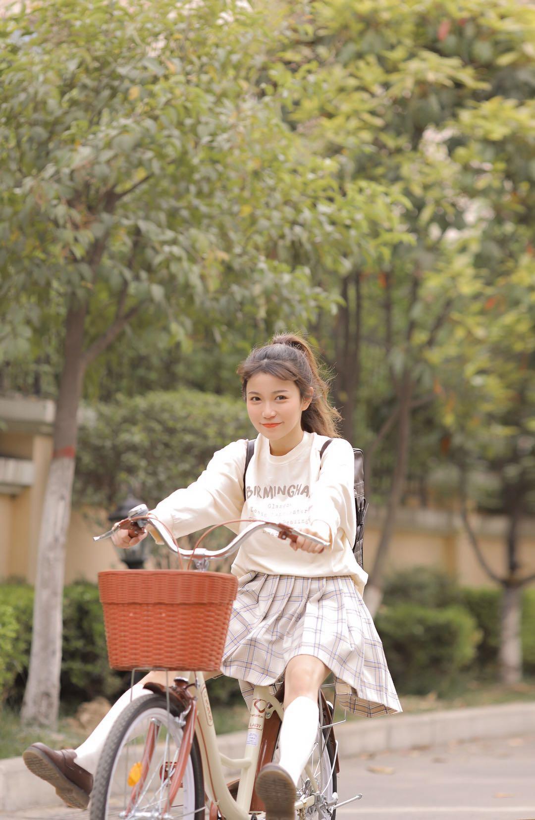 旅行拍摄单人照,可以参照以下拍照姿势技巧,既有美感又很日系风