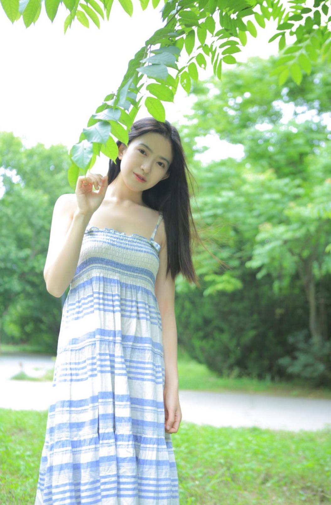 旅行拍摄单人照,可以参照以下拍照姿势技巧,既有美感又很日系风