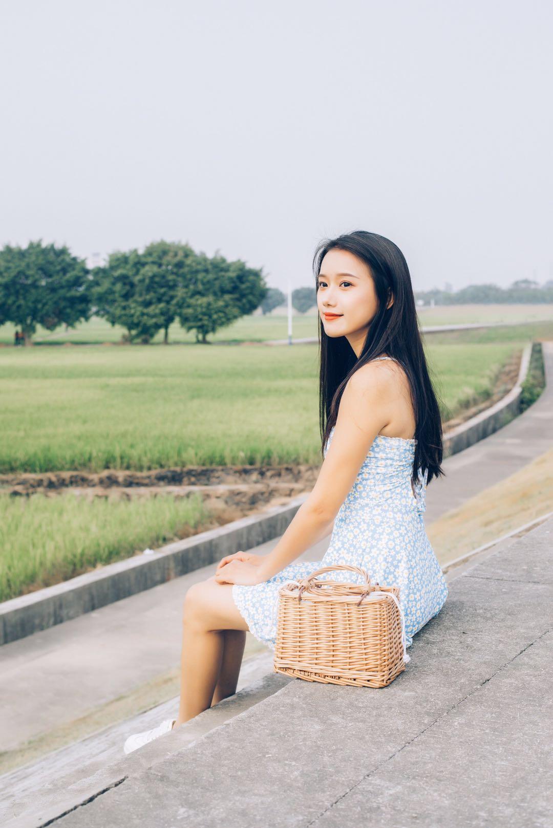 旅拍技巧:路边也想拍美照,不妨试试这8个拍照姿势