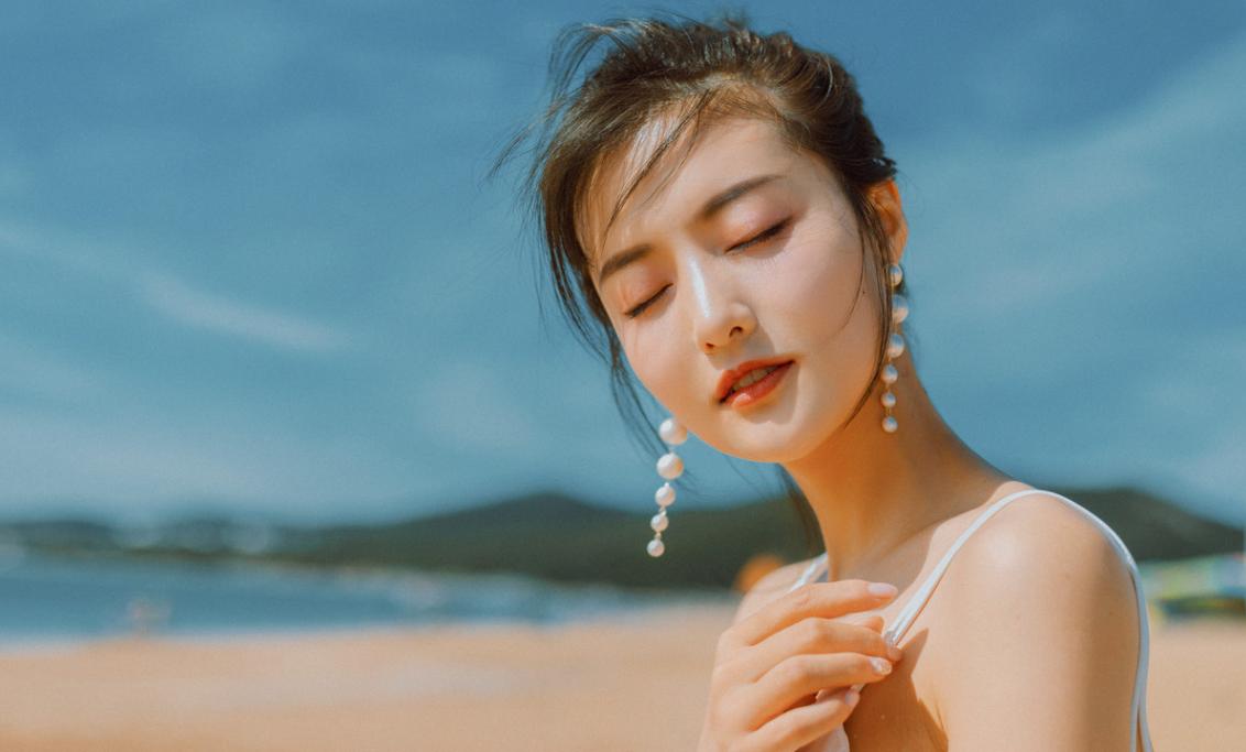 出门旅行,掌握以下12个拍照姿势技巧,告别游客照