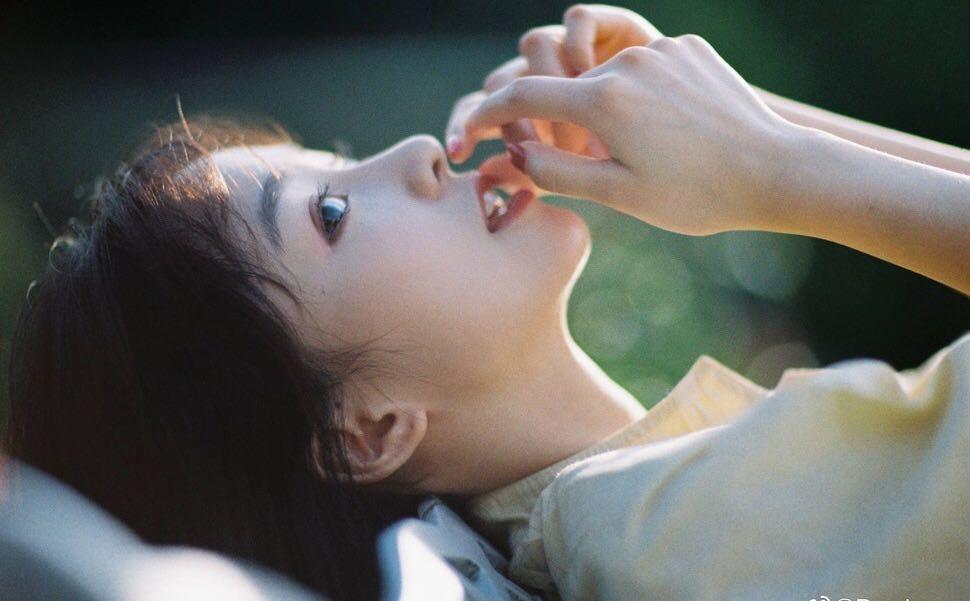 刚开始学拍照的女生,这7个姿势多尝试,拒绝拍照镜头尴尬症