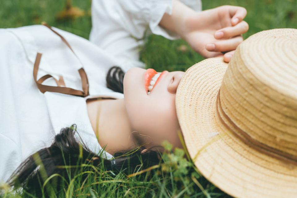 “脸大”怎么拍显瘦?20张示例照5个技巧,解决“大饼脸”难题