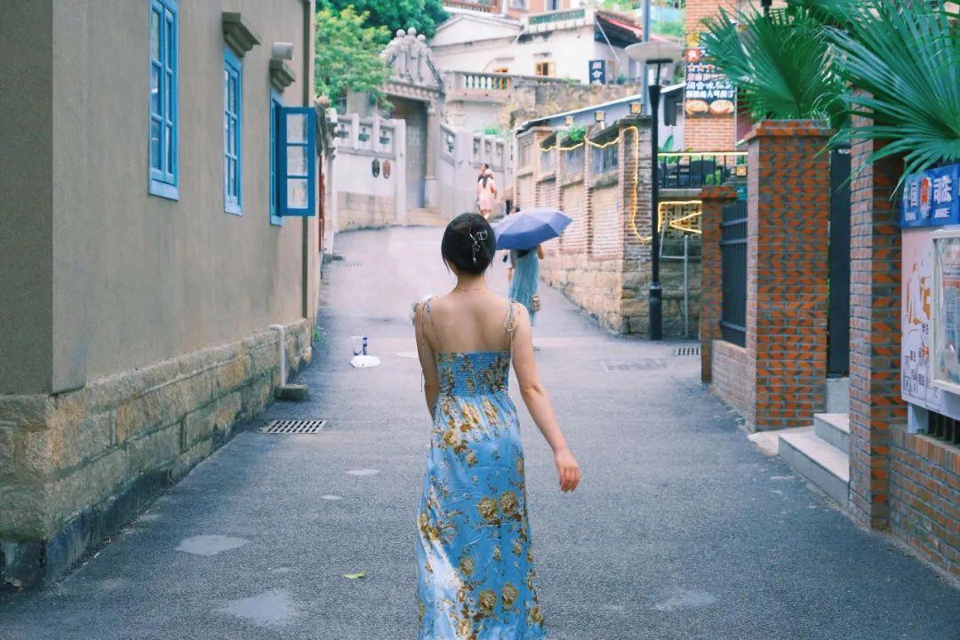 穿裙子拍照,都去这么拍,温柔漂亮,气质迷人又出片