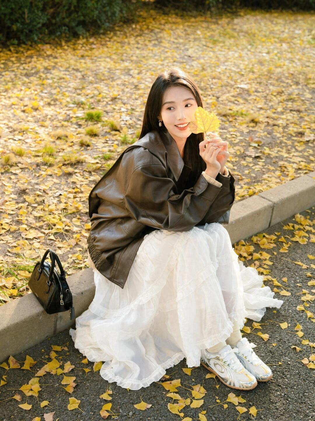 银杏拍照,10个拍照动作,这样拍银杏,好看又有氛围感