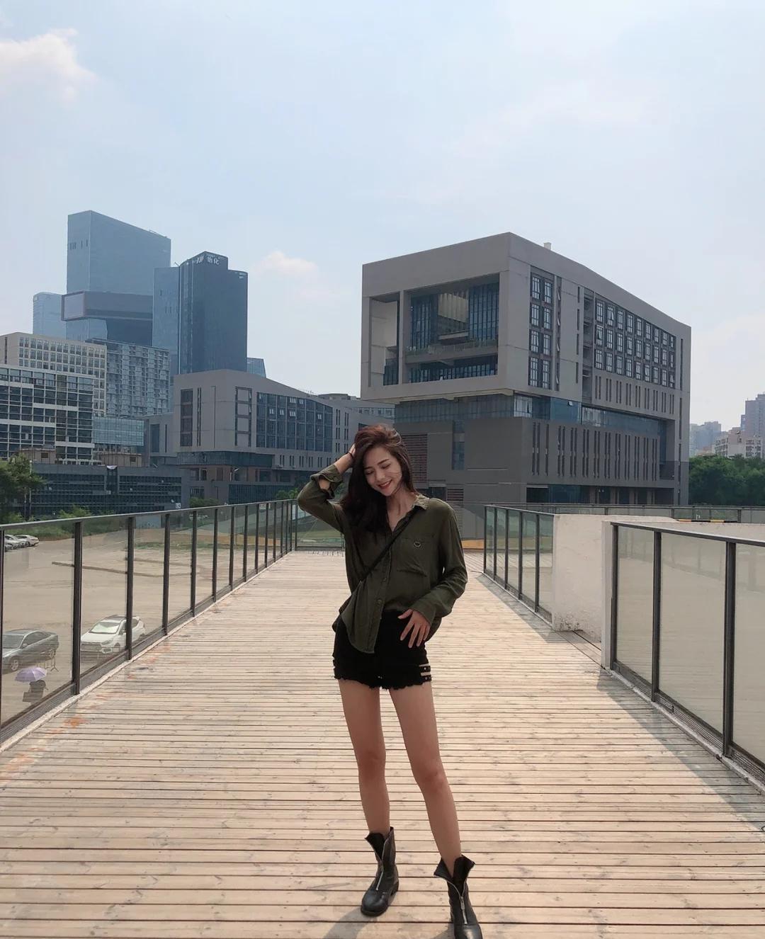 10个全身照的拍摄方法,适合年轻女生凹造型,拍出自然感