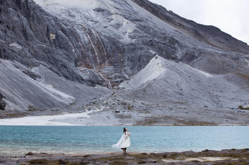 旅行拍照姿势大全,学好这13个拍照姿势技巧,面对镜头不再尴尬