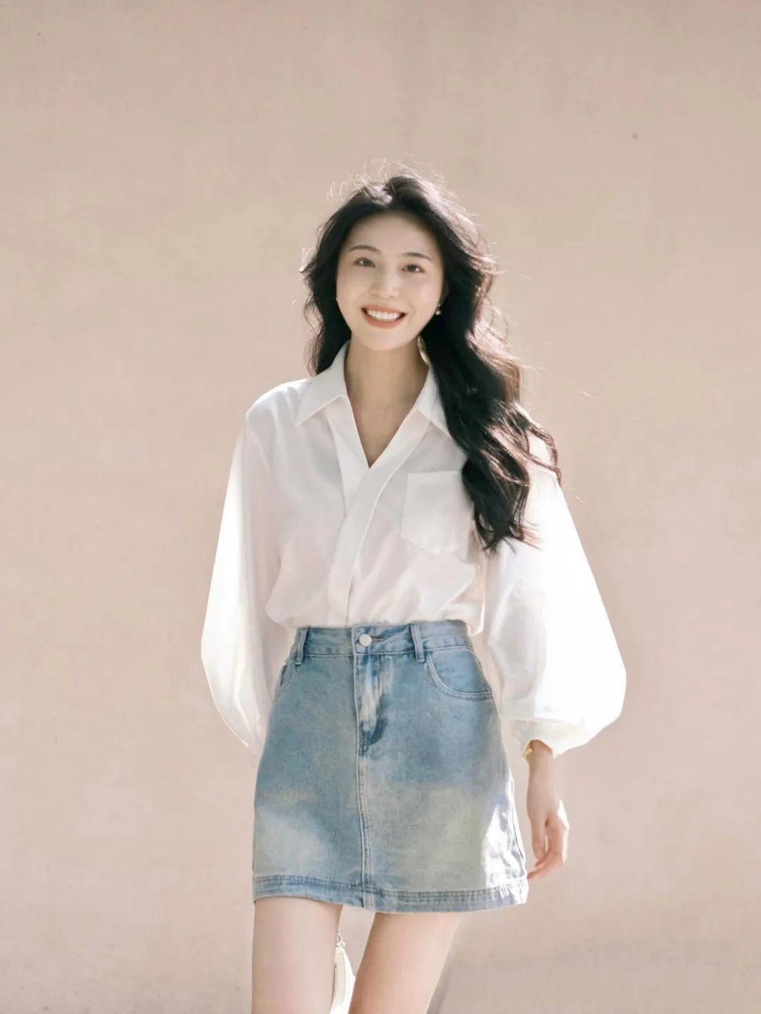 短裙拍照小攻略,6个技巧,轻松出片,越简单越有气质