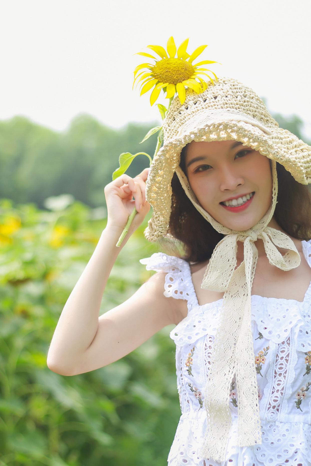 和花一起拍照,这8个拍照姿势技巧要学起来,真的很好看