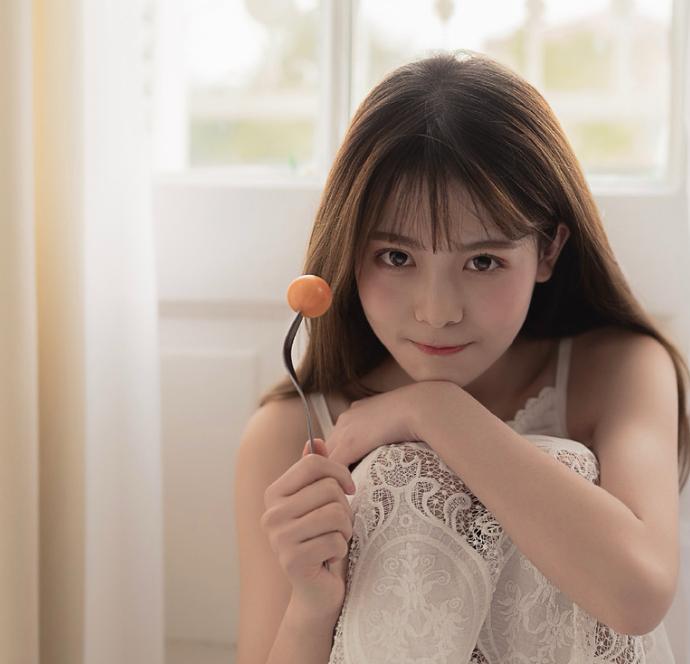 拒绝尬拍,8个简单易学的拍照姿势,拍照好看的女生都在用